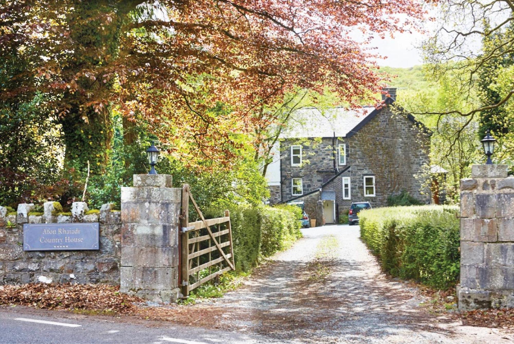 دولغيلوو Afon Rhaiadr Country House المظهر الخارجي الصورة